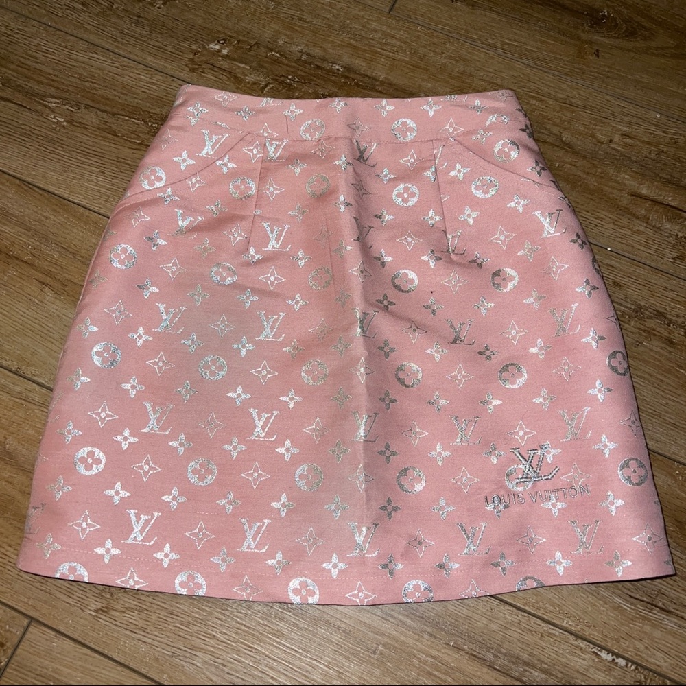 AUTHENTIC LOUIS VUITTON PINK AND SILVER SKIRT